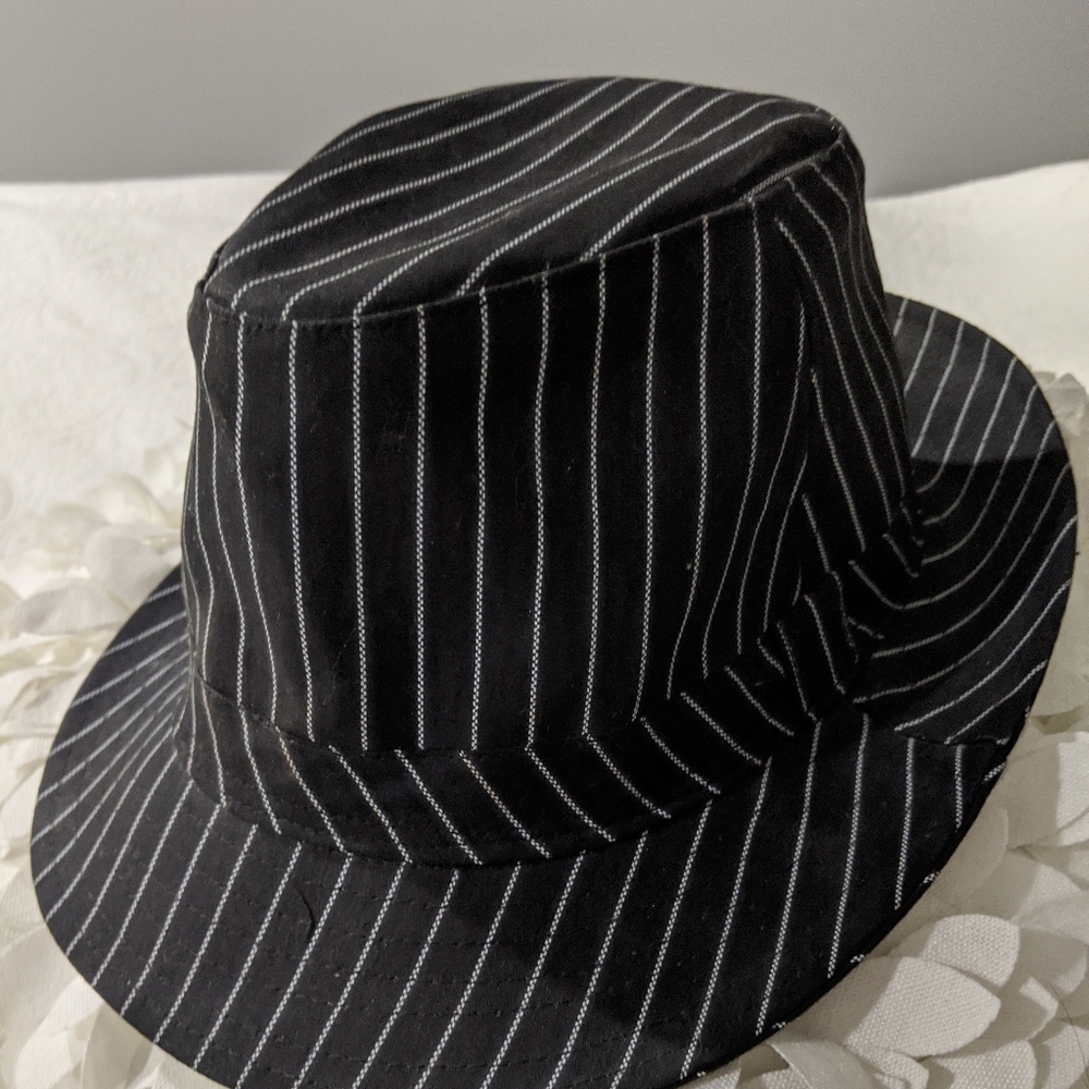 Vintage Black pinstripe Mobwife fedora - Picture 4 of 4